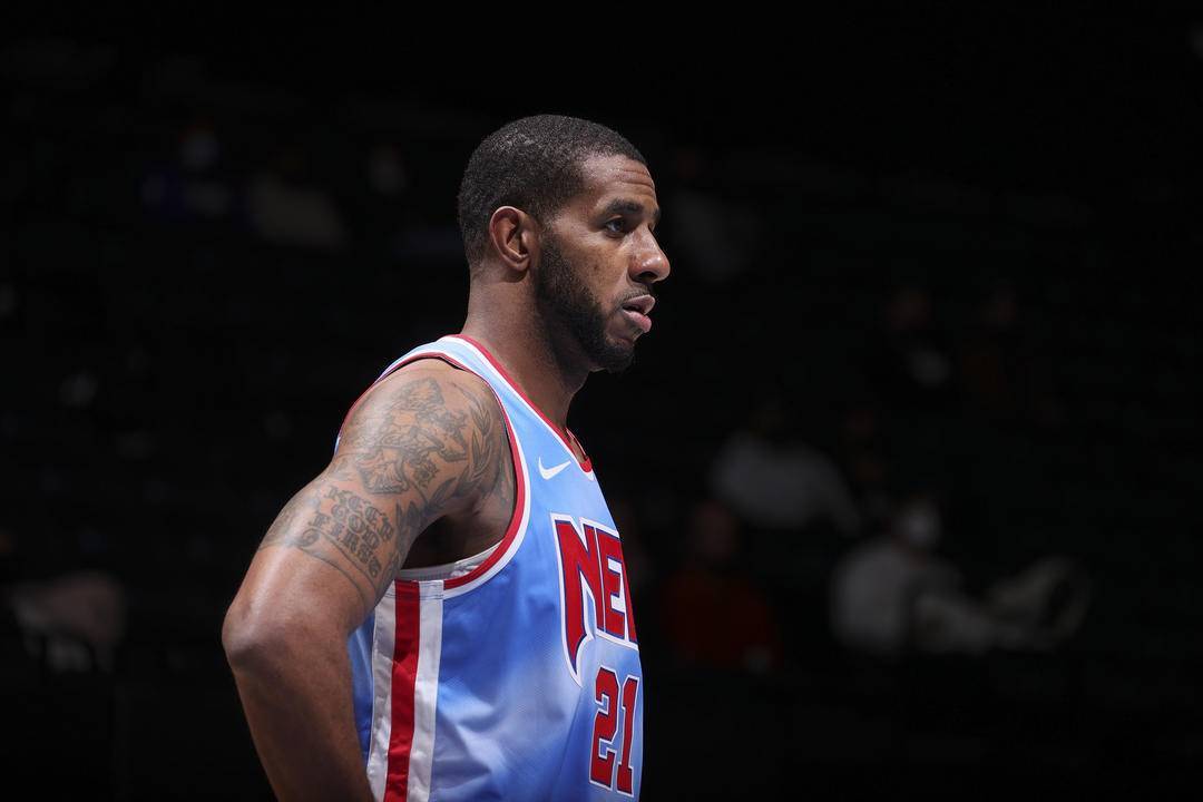 与此同时 与此同时