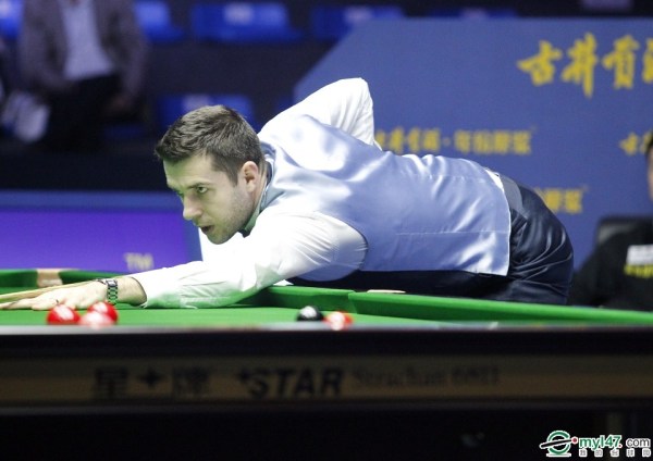 中的表现与 中的表现与