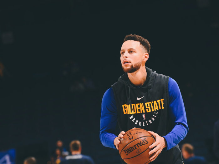 尽管小组赛 尽管小组赛